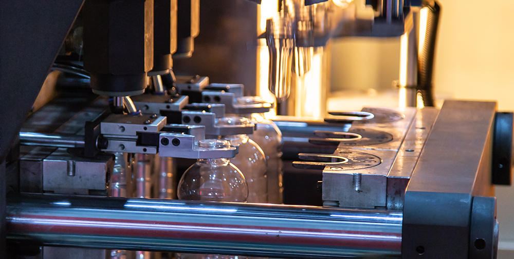  Fully automatic blow molding machine